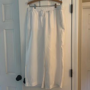 White Linen cropped pants